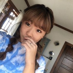 Meet your Posher, Camy